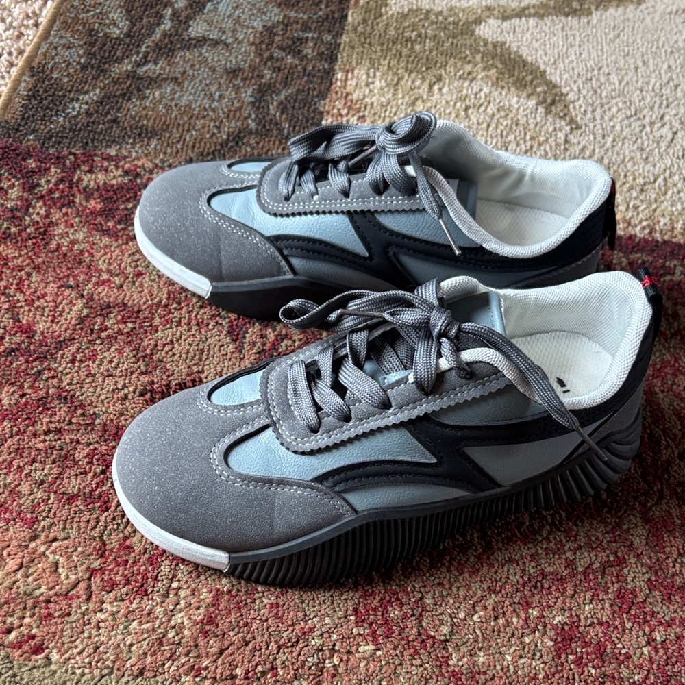 Women’s Gray Lace-Up Sneakers